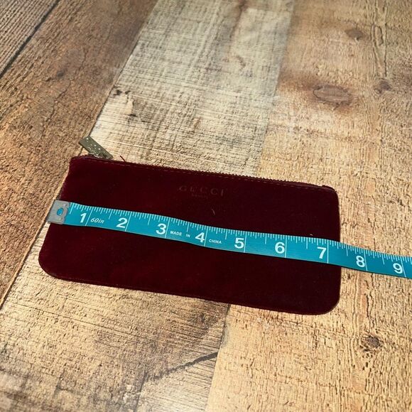 Gucci Red Velvet Beauty Pouch - Picture 9 of 10